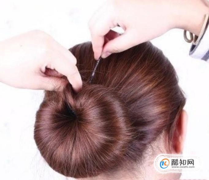 图文解析韩式齐刘海可爱花苞头扎法教程优质